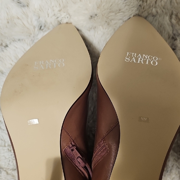 Franco Sarto Mauve Heeled Boots with Pointed Toe and Zipper Closure - Picture 6 of 9